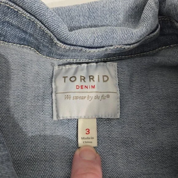 Torrid Crop Denim Jacket Light Wash Sz 3X Stretch 3/4 Sleeve Button Up Collared - Picture 6 of 12